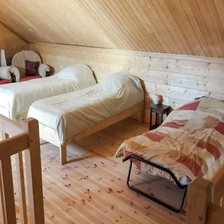 New Wooden House In A Quiet Location, Just A Few Minutes From The River Lot Nyaraló Mauroux