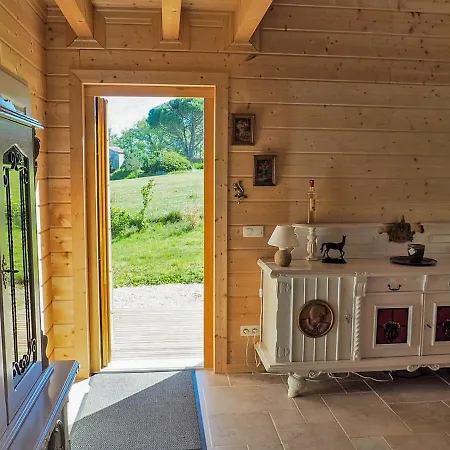 Nyaraló New Wooden House In A Quiet Location, Just A Few Minutes From The River Lot *