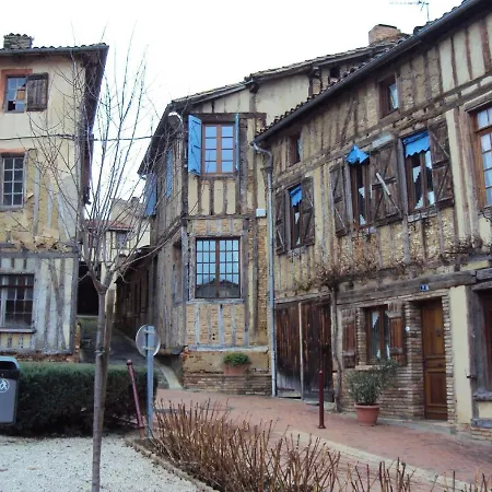 Nyaraló New Wooden House In A Quiet Location, Just A Few Minutes From The River Lot