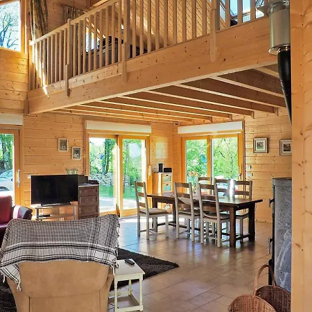 New Wooden House In A Quiet Location, Just A Few Minutes From The River Lot
